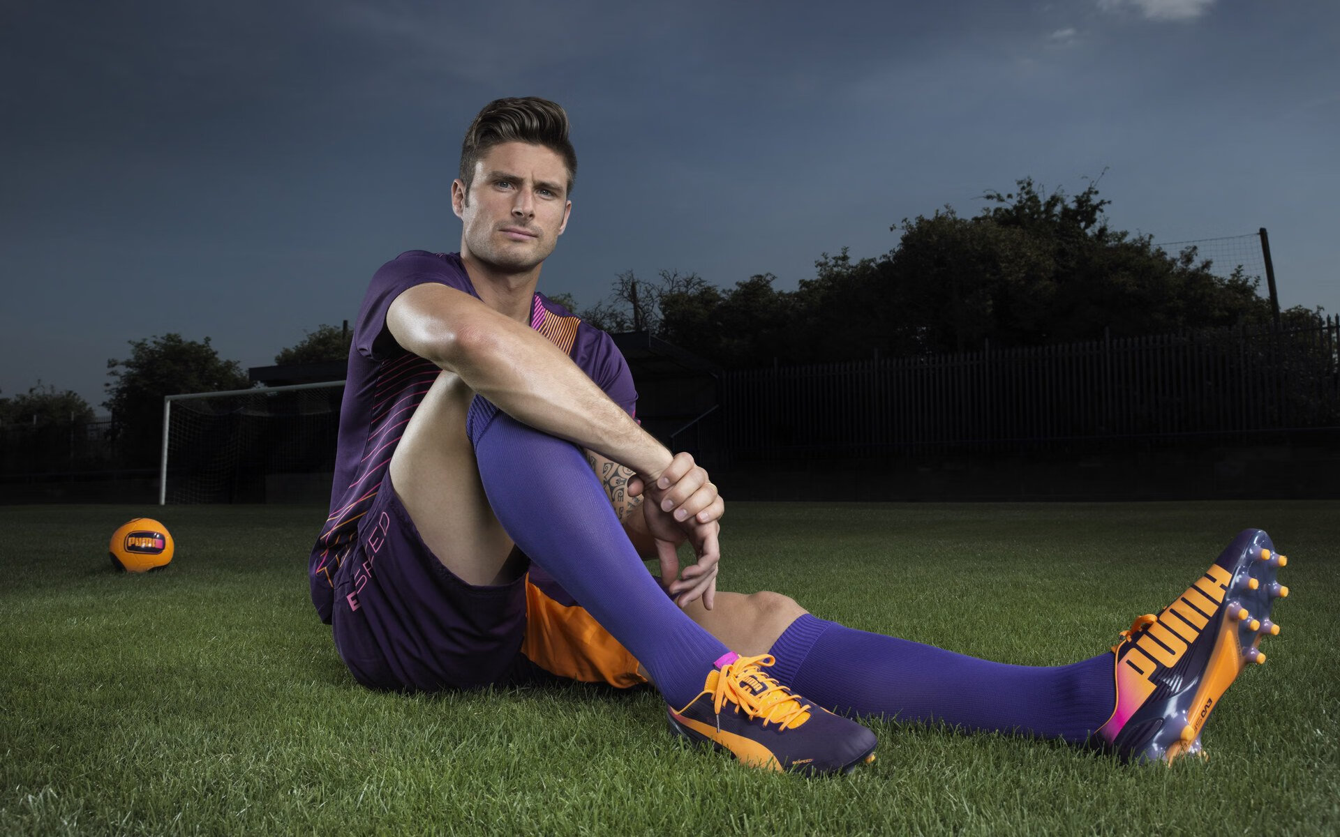 _快船队迎战强敌，奋力拼搏_，快船队的比赛